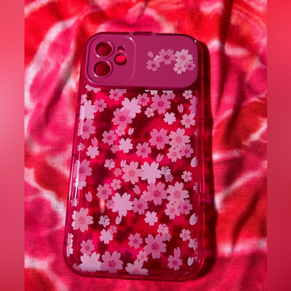 iPhone 11 case - Picture 2 of 4